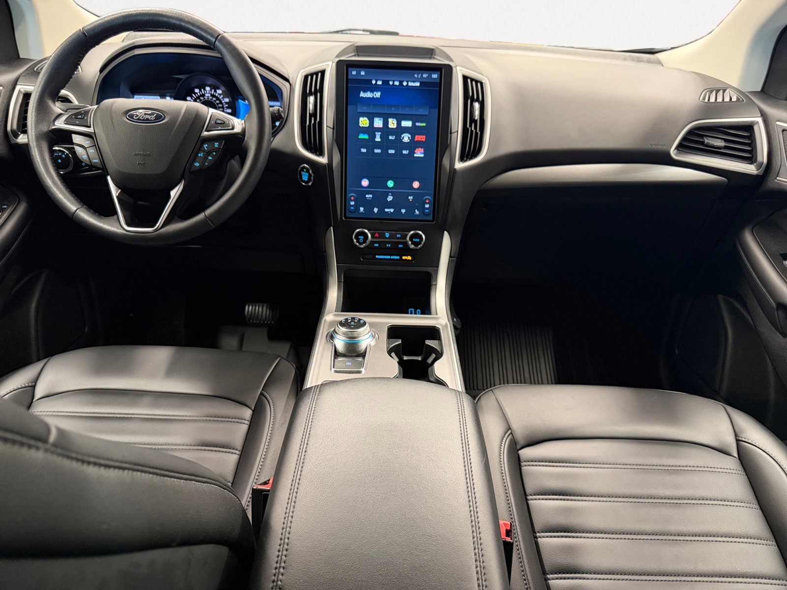 Used 2024 Silver Metallic Ford SEL image 3