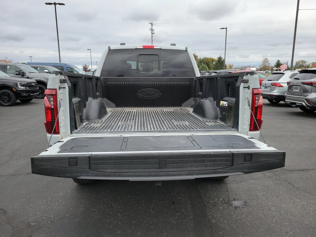 Used 2024 Avalanche Ford XLT image 27
