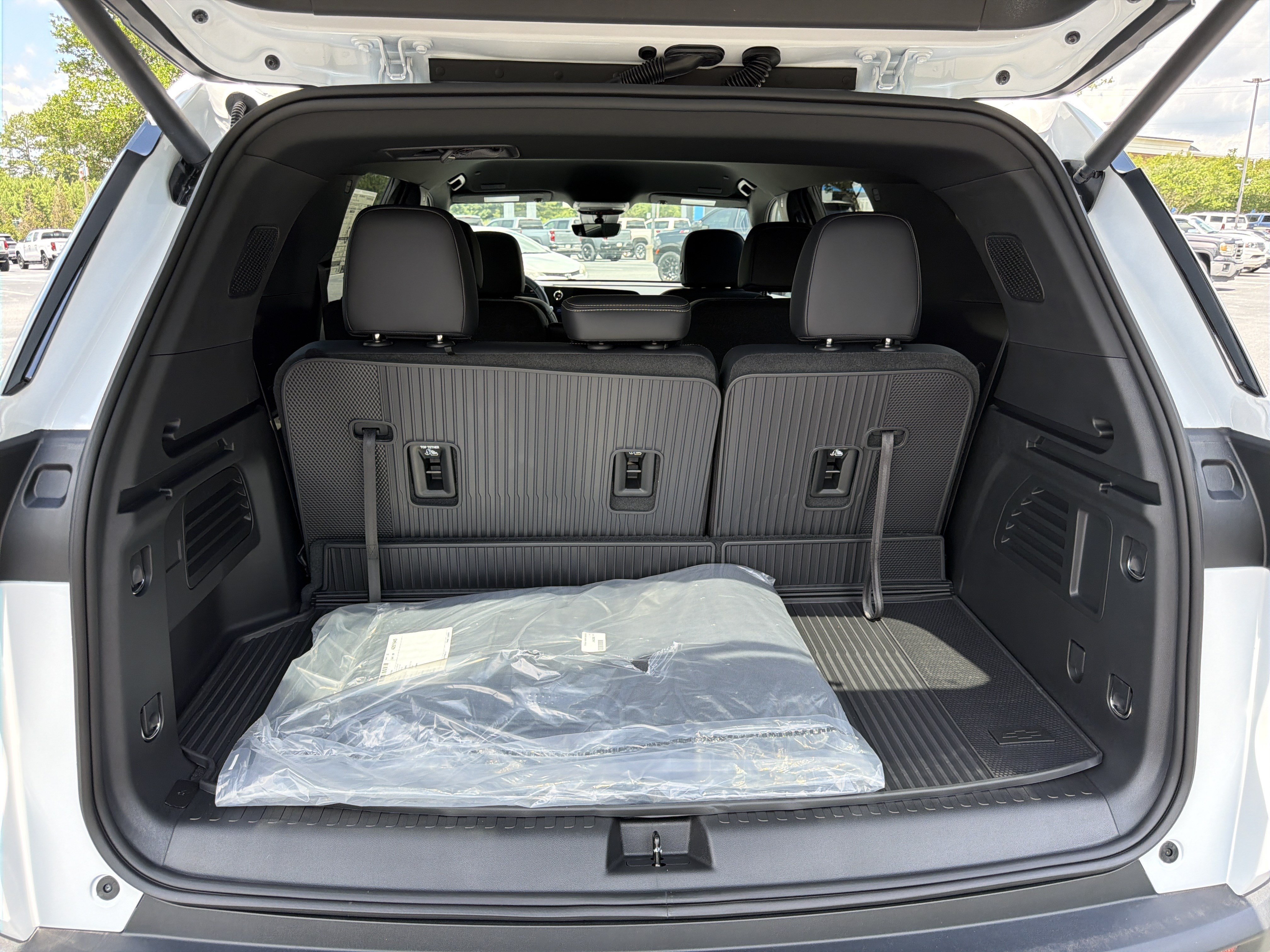 2026 Chevrolet Traverse LT - Photo 19