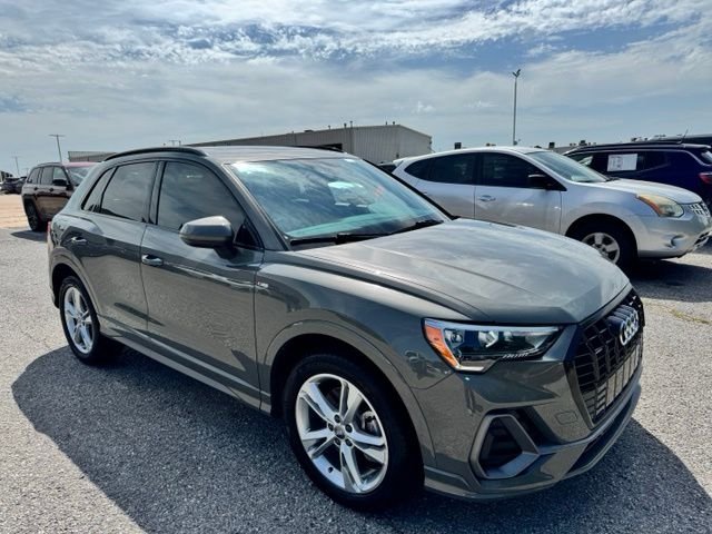2020 Audi Q3 45 TFSI S Line Premium quattro's photo