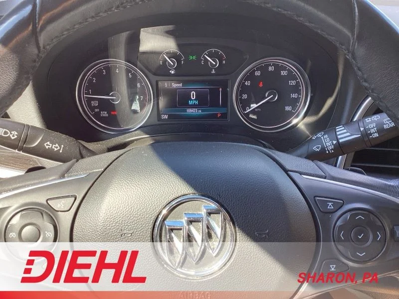 Used 2019 Red Buick Essence image 11