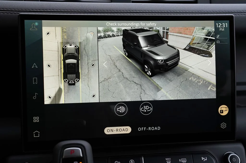 New 2026 Fuji White Land Rover X-Dynamic SE image 28