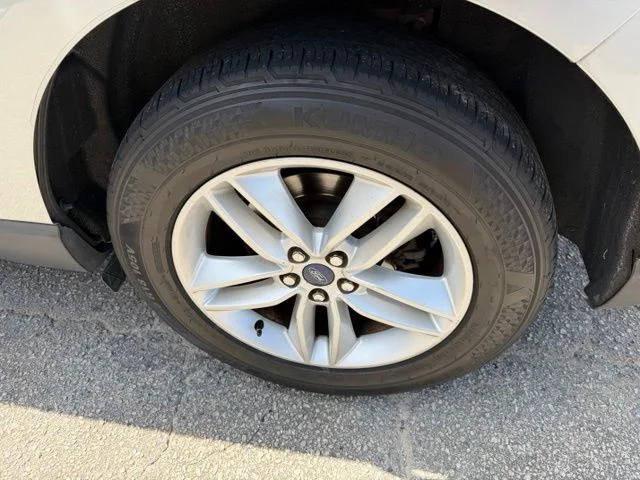 Used 2016 Silver Ford SEL image 5
