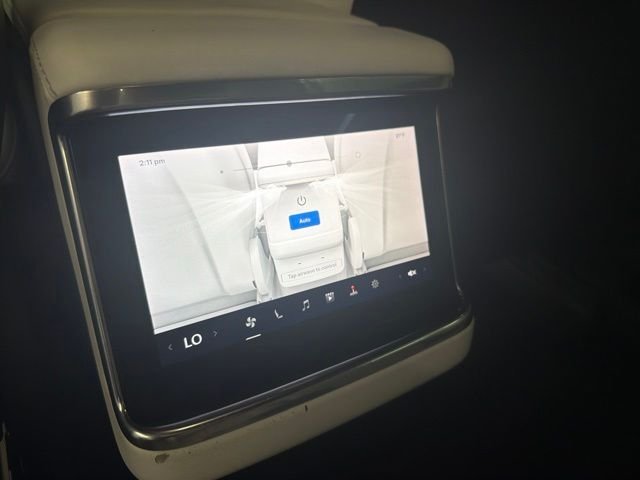 2022 Tesla Model X Long Range - Photo 16