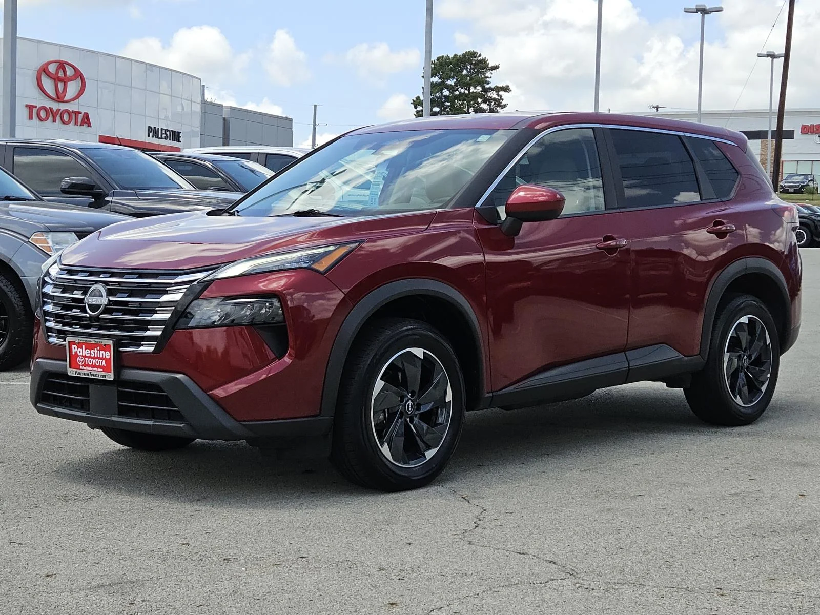 Used 2025 Scarlet Ember Tintcoat Nissan AWD SV image 3