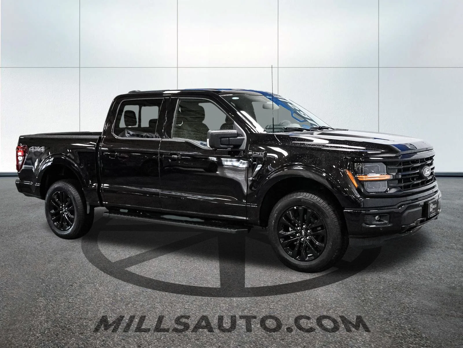 Used 2026 Agate Black Metallic Ford XLT image 10