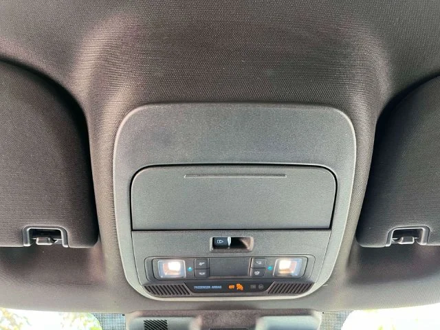 Certified Used 2023 Avalanche Ford XLT image 35