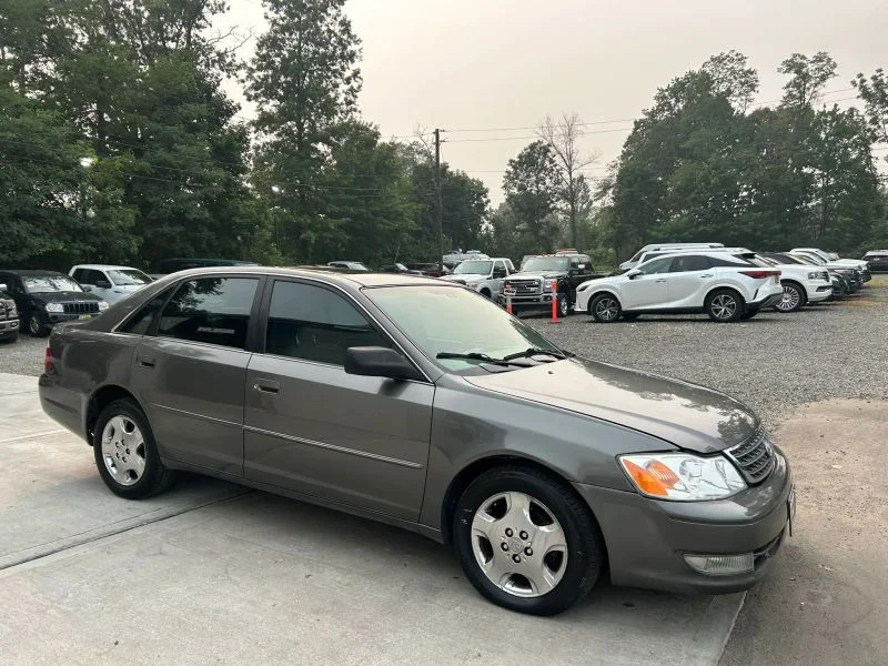 Used 2004 Gray Toyota XLS Sedan 4D image 14