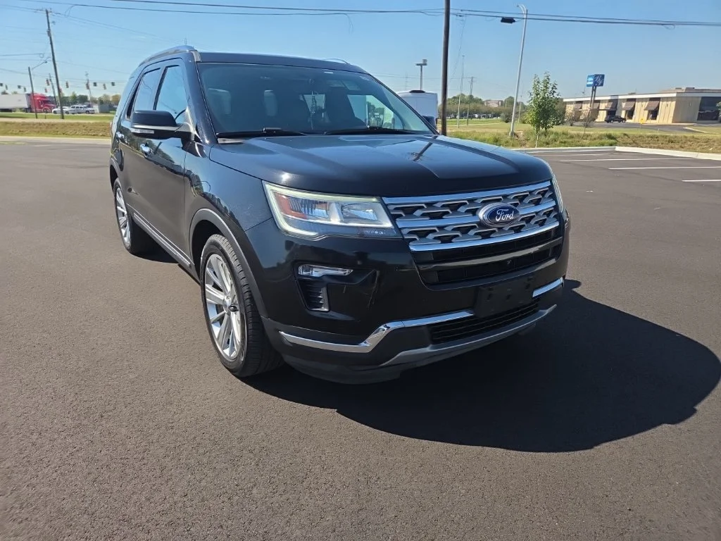 Used 2019 Black Ford Limited image 25