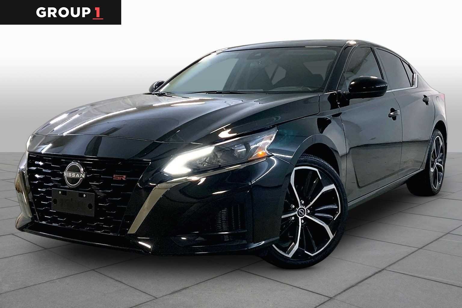 2025 Nissan Altima SR