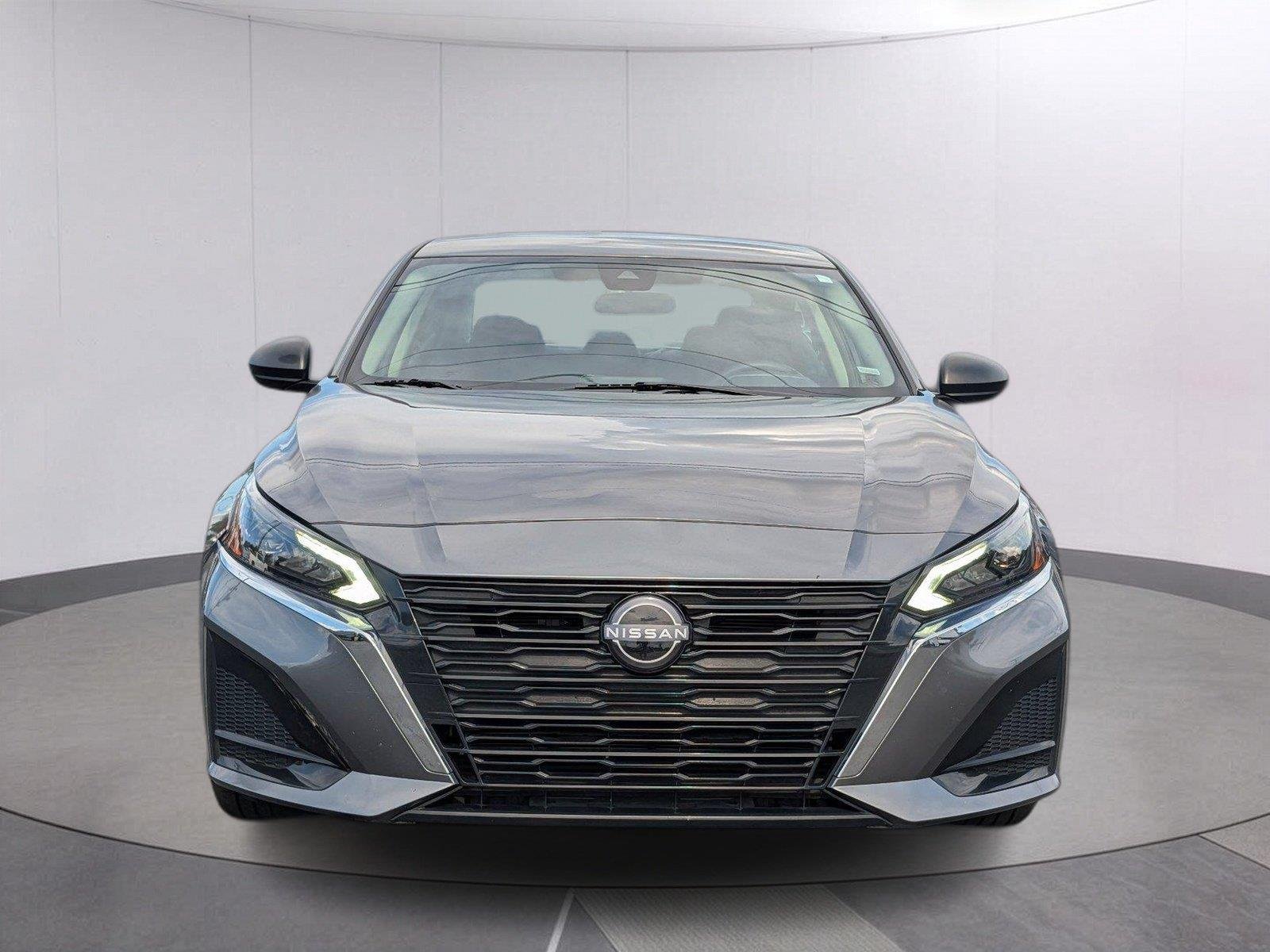 2025 Nissan Altima SV - Photo 8