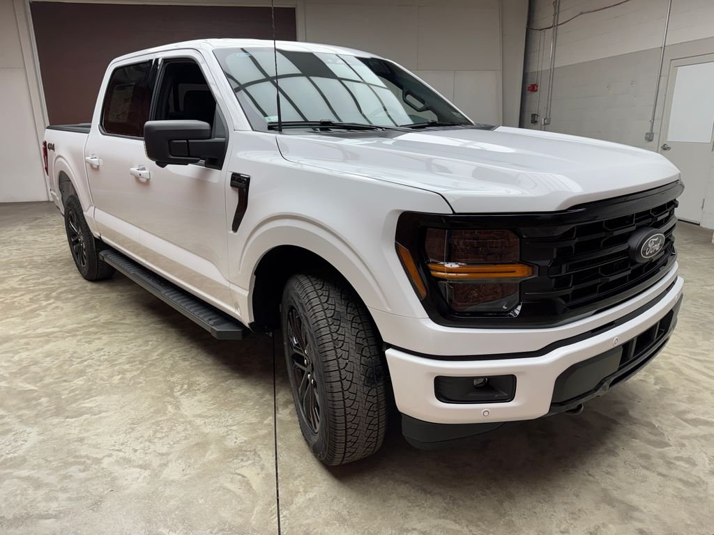 New 2026 White Ford XLT image 8