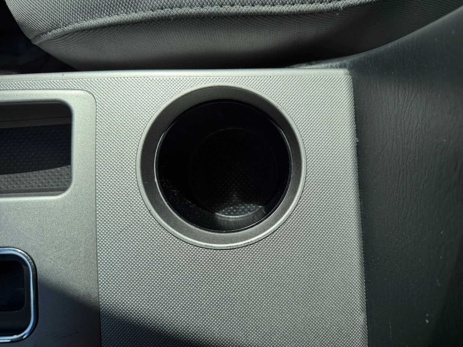 Used 2014 Super White Toyota Base image 40