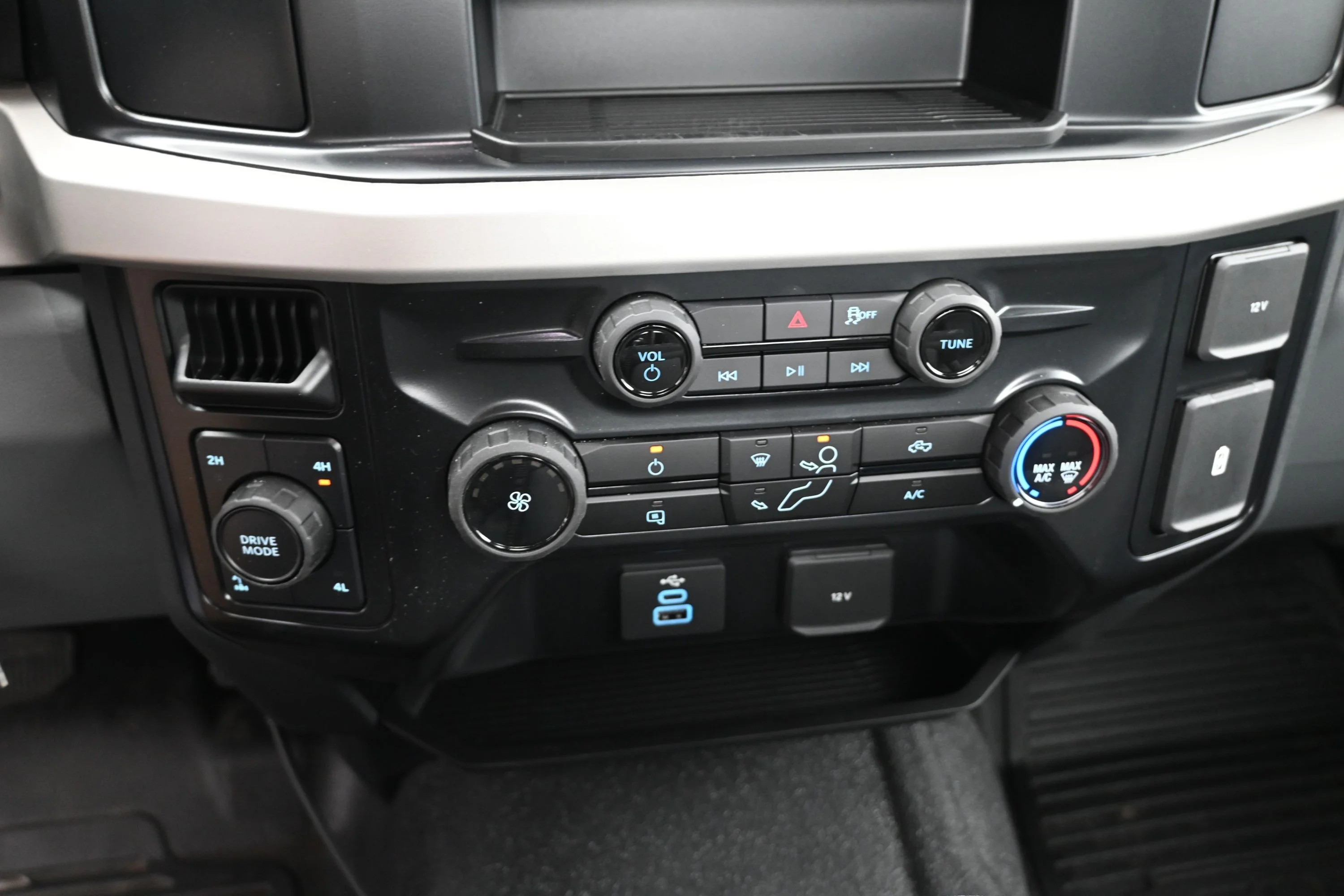 2026 Ford F-250 Super Duty XL - Photo 39