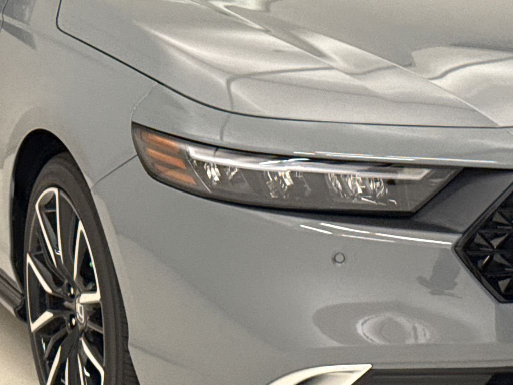 New 2026 Urban Gray Pearl Honda Touring image 6