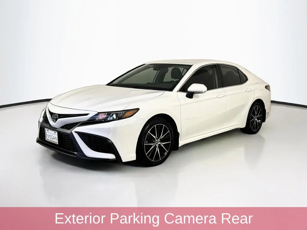 Used 2023 White Toyota SE image 3