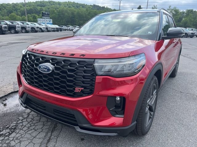 New 2025 Rapid Red Metallic Tinted Clearcoat Ford ST image 4