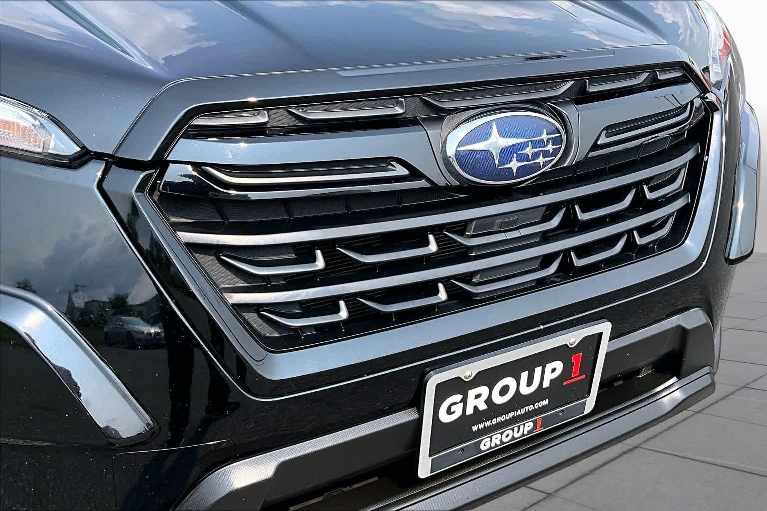 Used 2023 Crystal Black Silica Subaru Premium image 30