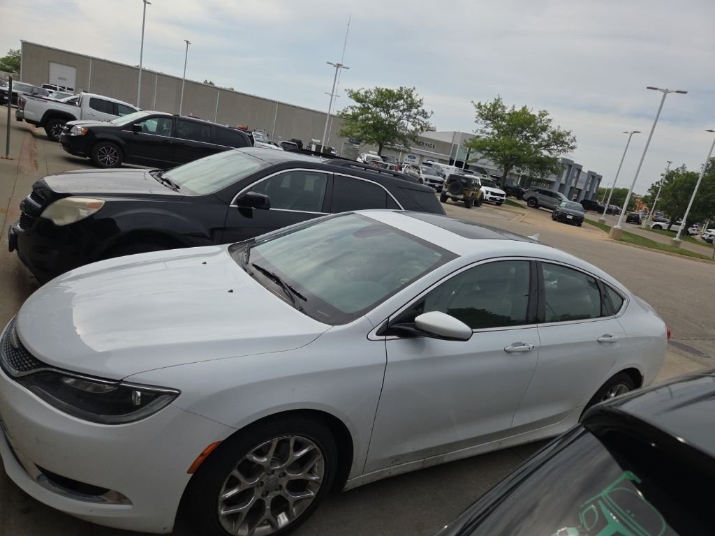 Used 2015 White Chrysler C image 4