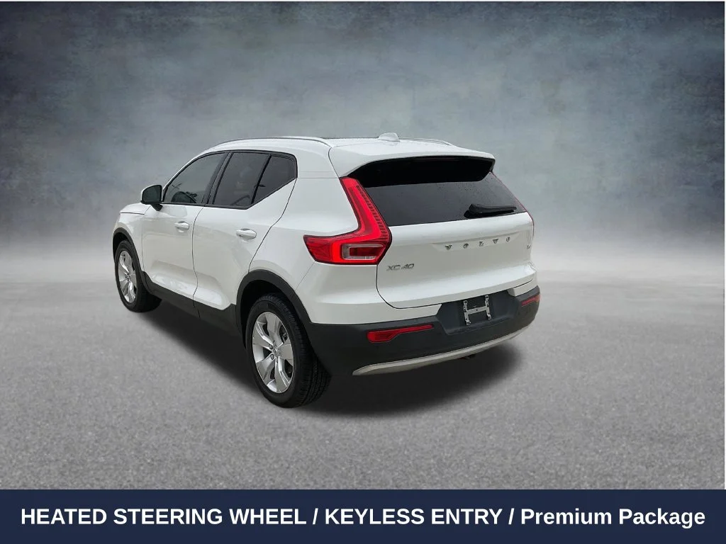 Used 2020 White Volvo Momentum image 5