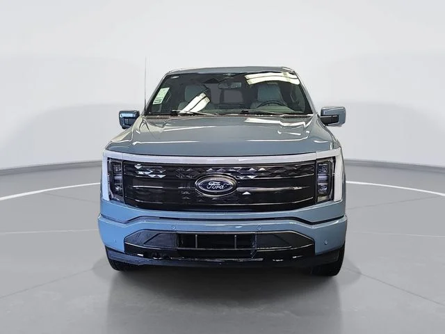 Used 2023 Gray Ford Platinum image 7