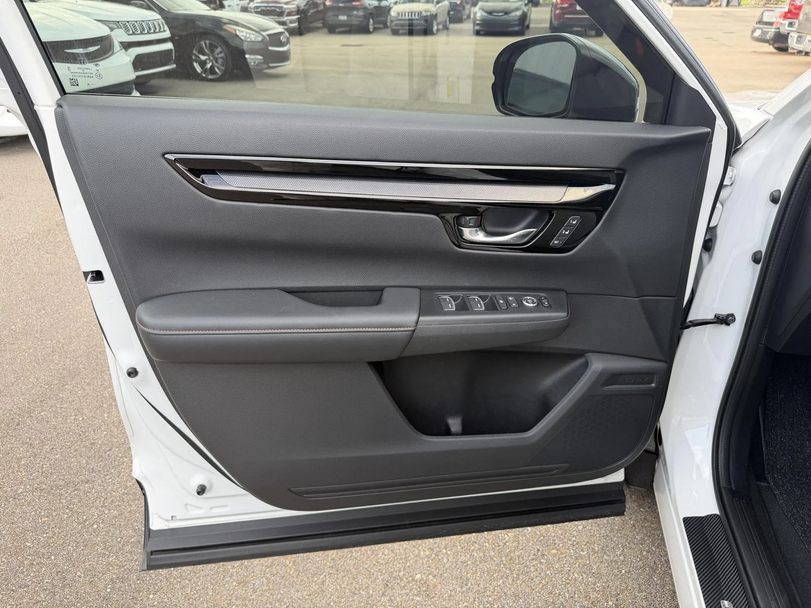Used 2026 Platinum White Pearl Honda Sport Touring image 17