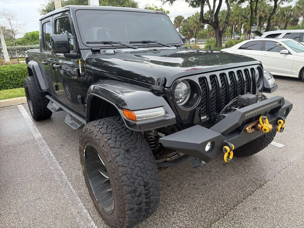 Used 2021 Black Clearcoat Jeep Overland image 3