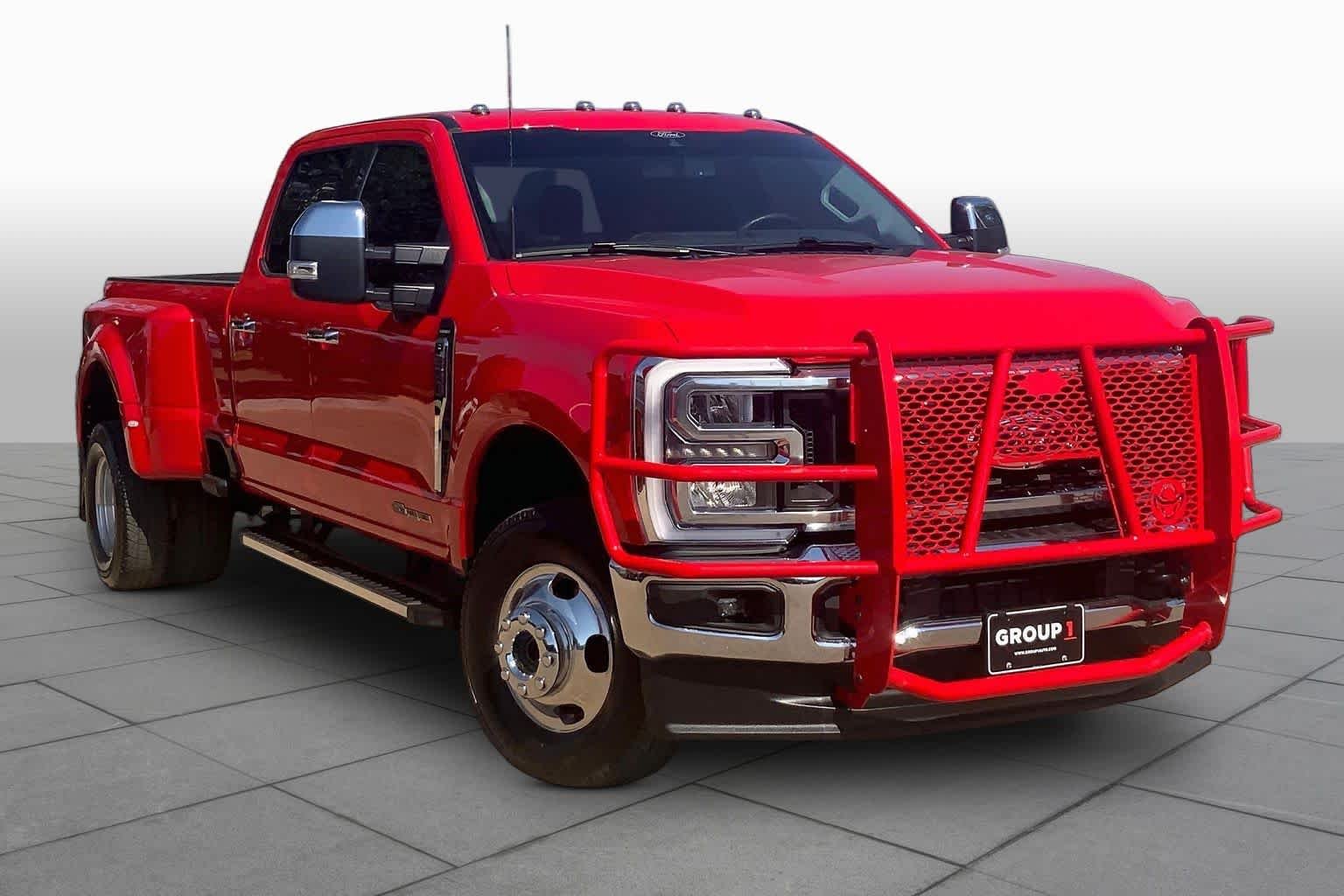 Used 2025 Race Red Ford LARIAT image 3