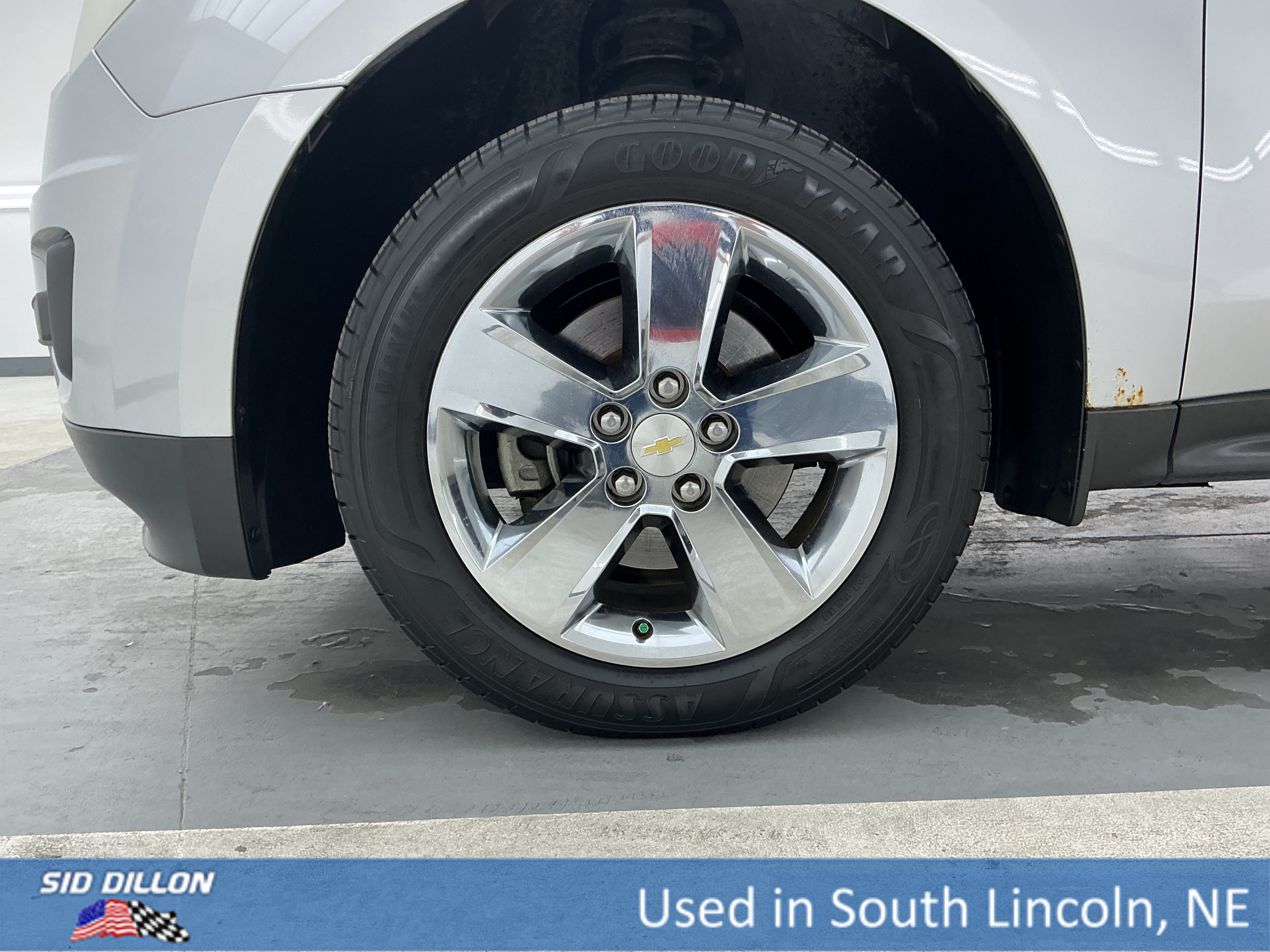 Used 2015 Silver Ice Metallic Chevrolet LT image 15