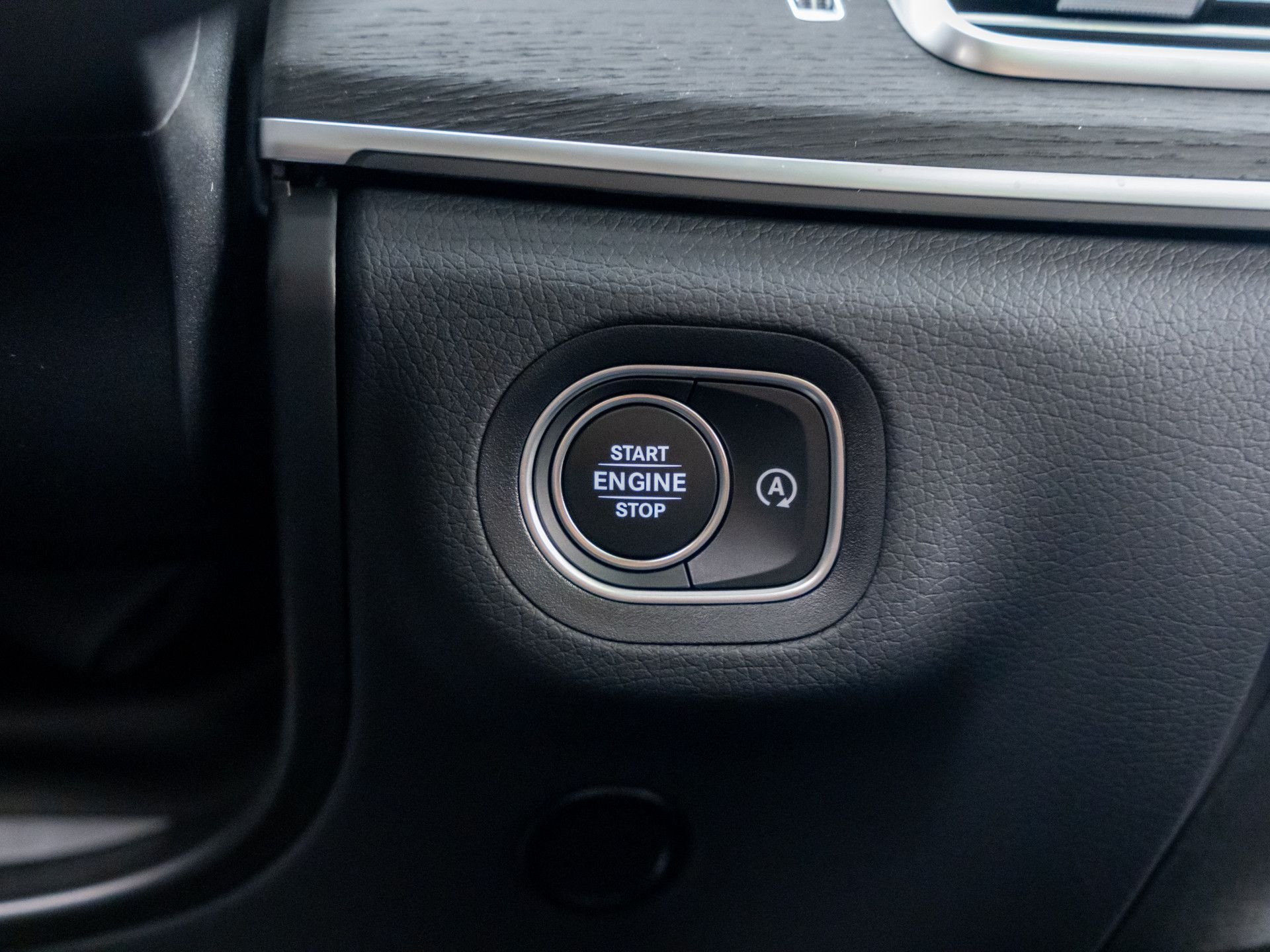 New 2026 Selenite Grey Metallic Mercedes-Benz GLS 450 image 23