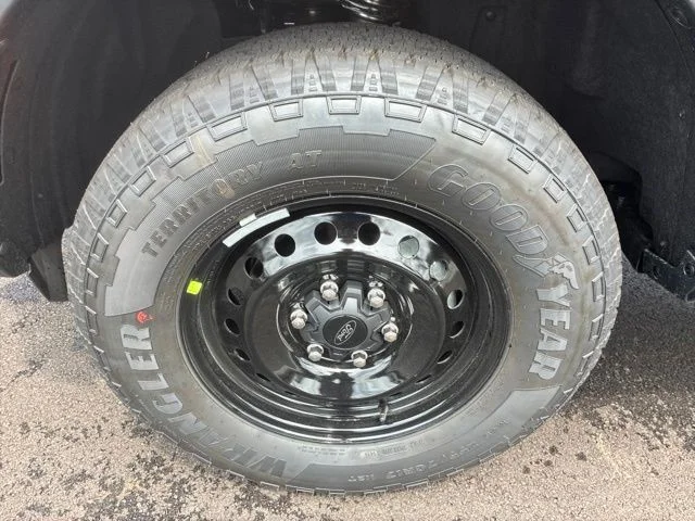 New 2026 Carbonized Gray Metallic Ford XL image 15