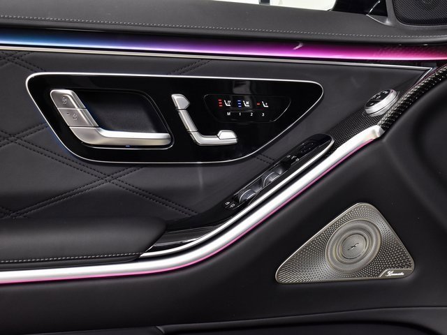 New 2026 MANUFAKTUR Silicon Grey Mercedes-Benz S 63 E AMG® image 78