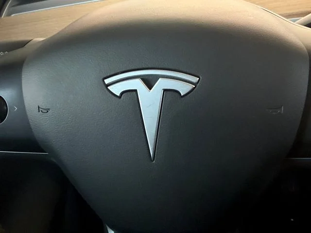 Used 2021 Blue Tesla Long Range image 5