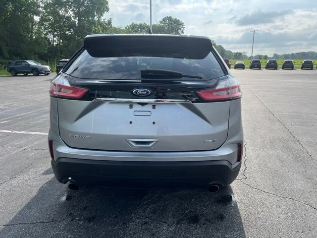 Used 2020 Silver Metallic Ford SE image 11