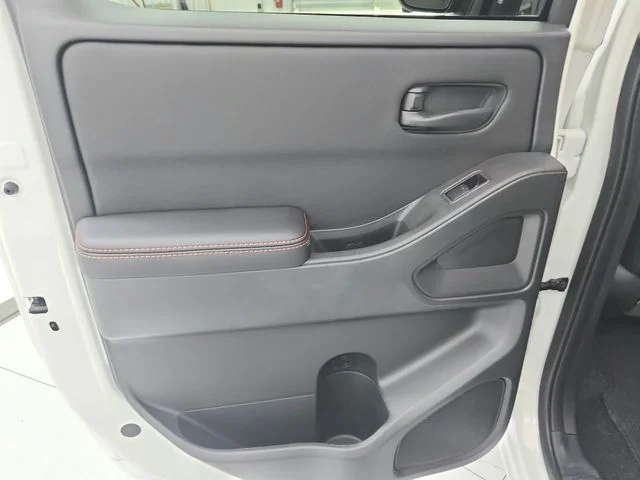 Used 2026 White Nissan PRO-4X image 36