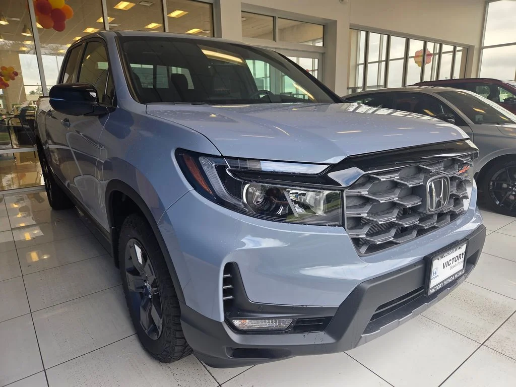 New 2026 Sonic Gray Pearl Honda TrailSport image 3
