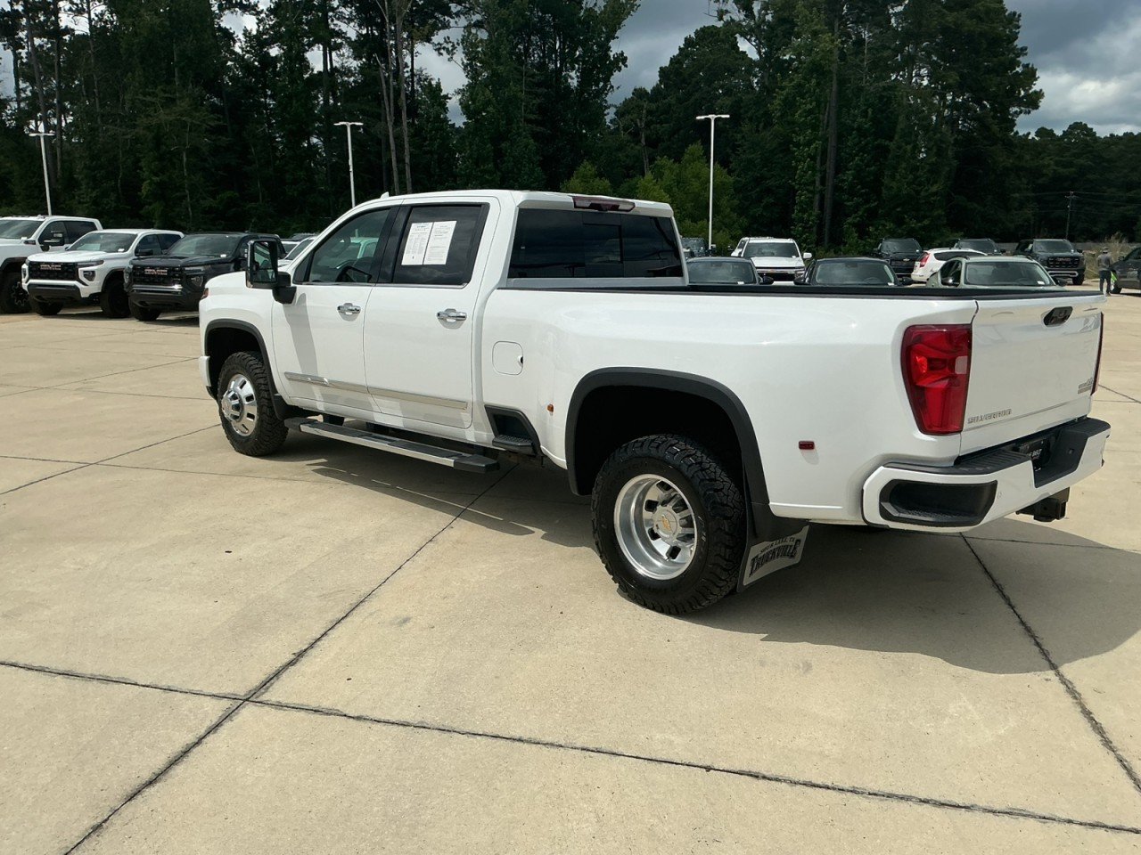 2024 Chevrolet Silverado 3500HD High Country - Photo 7
