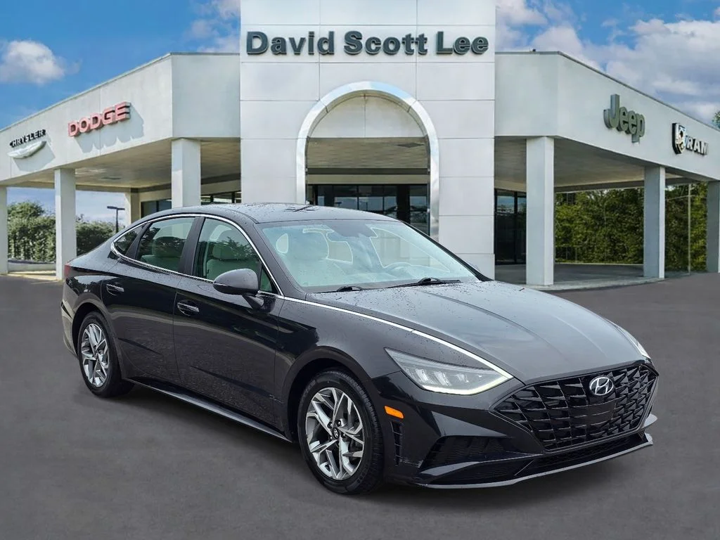 Used 2023 Blue Hyundai SEL image 5