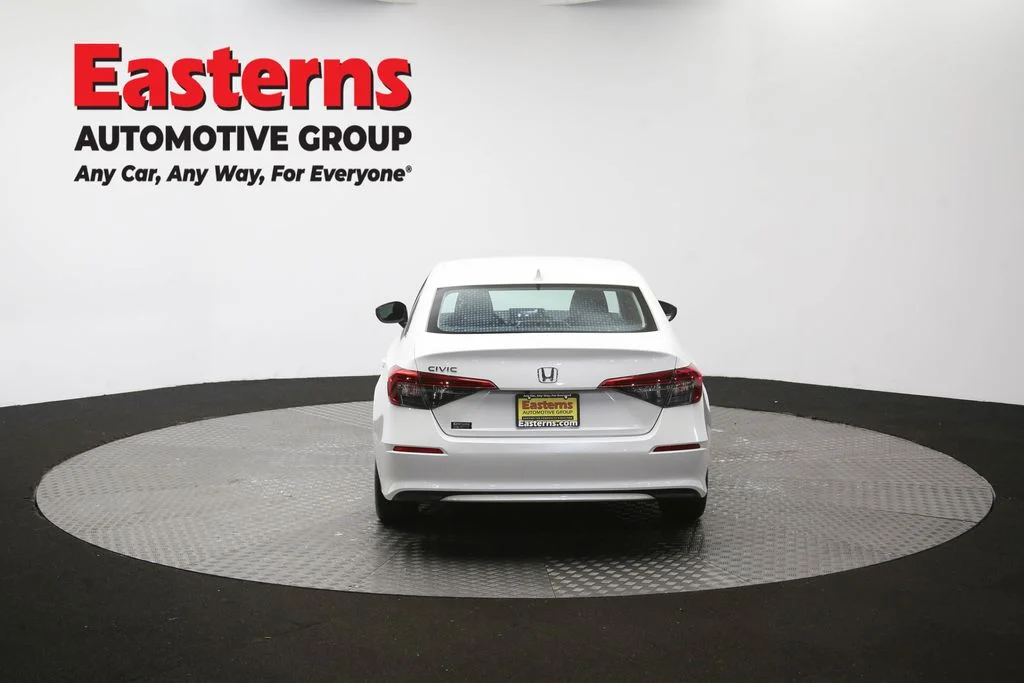 Used 2024 White Honda LX image 34