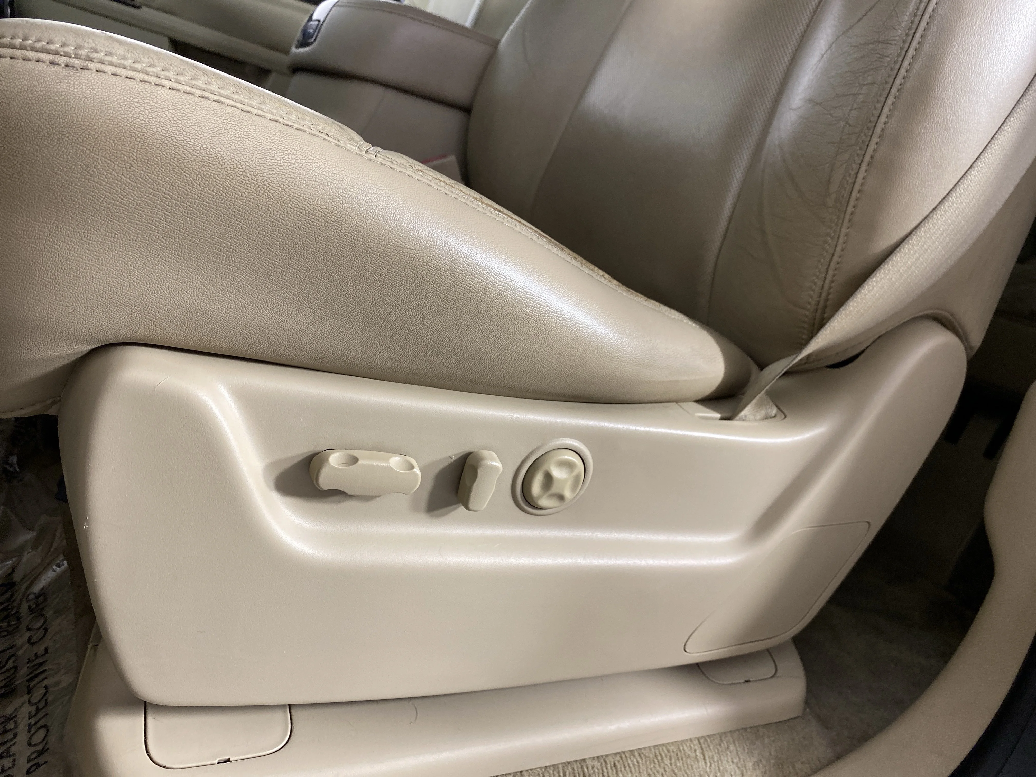 Used 2013 Quicksilver Metallic GMC  image 16