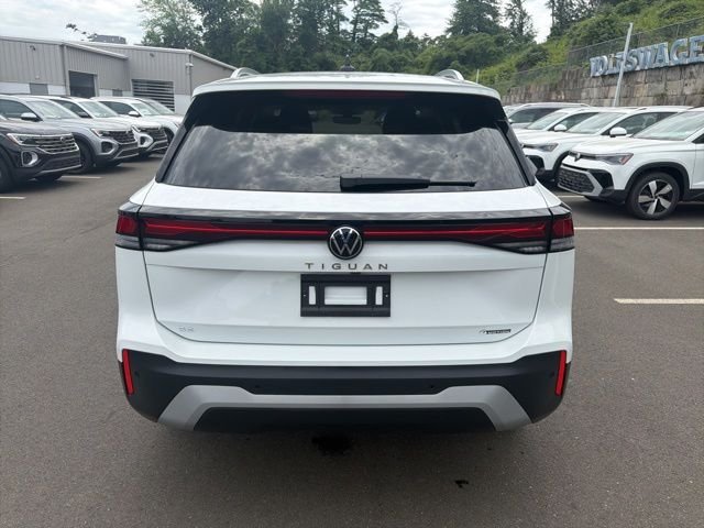 Certified Used 2025 White Volkswagen 2.0T SE image 6
