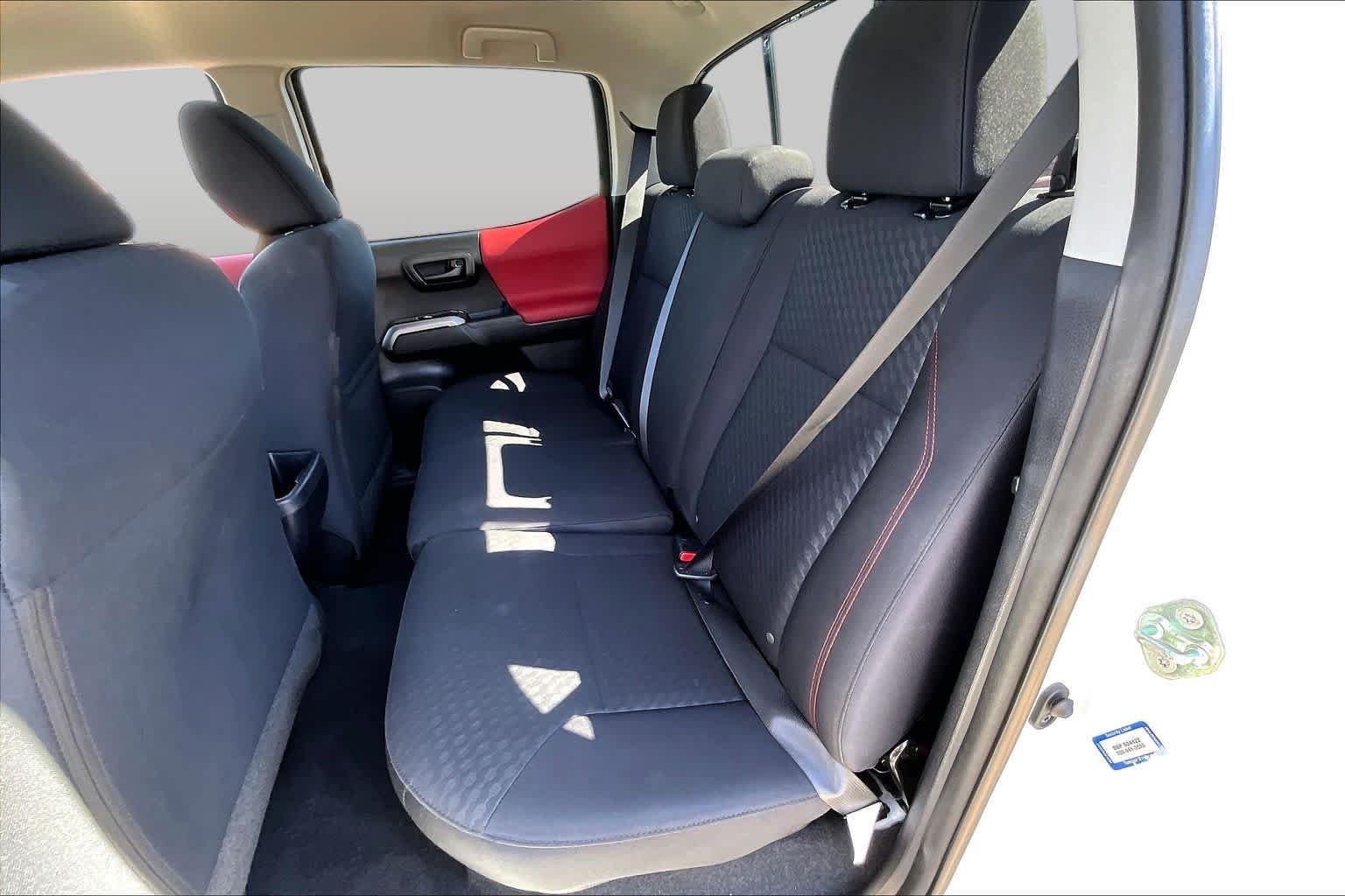 Used 2020 Super White Toyota SR5 image 20