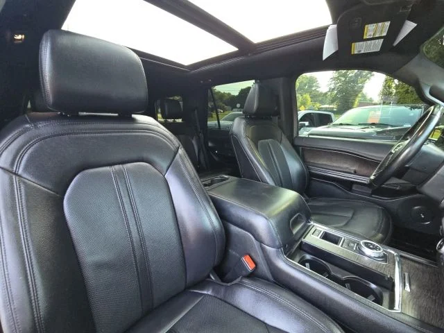 Used 2021 White Ford Limited image 23