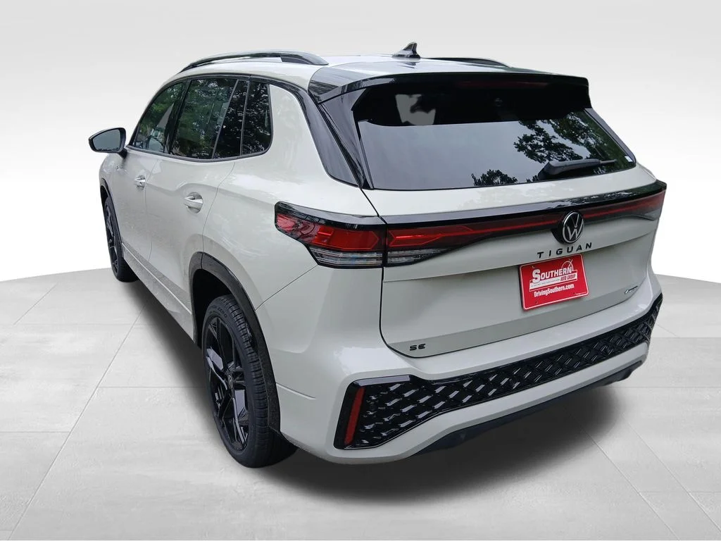 New 2026 Beige Volkswagen 2.0T SE R-Line Black image 3