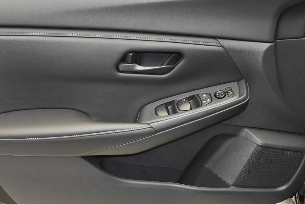 2025 Nissan Sentra S - Photo 10