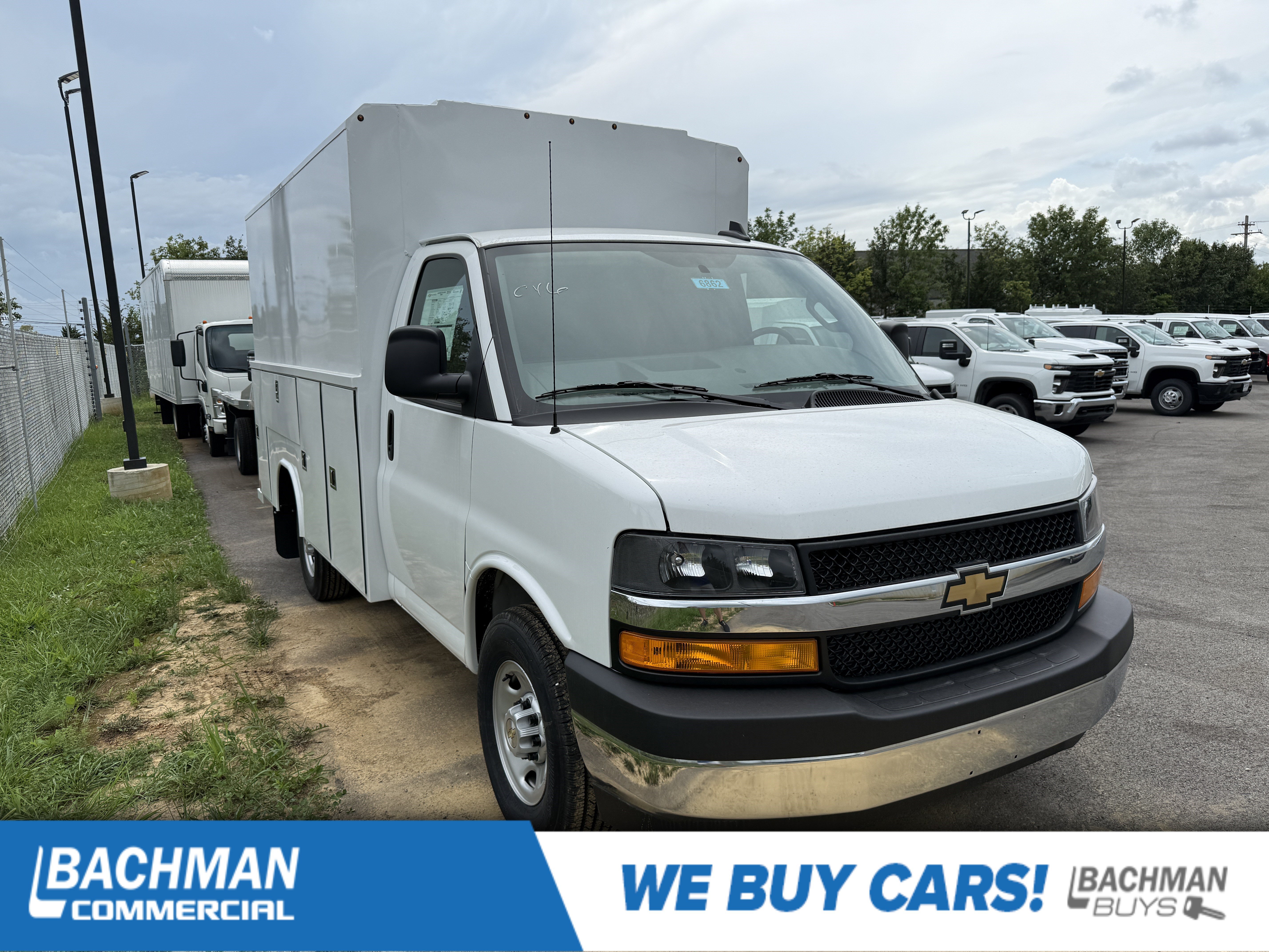 2025 Chevrolet Express Cutaway