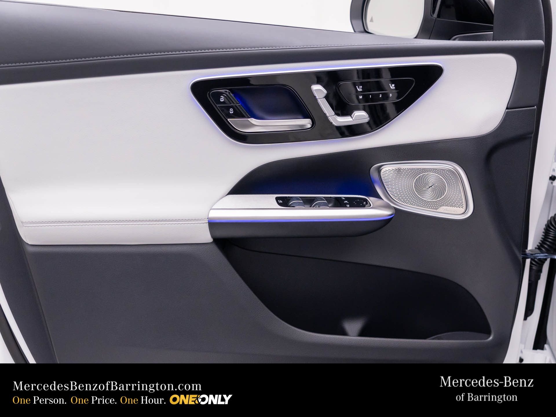 New 2026 Polar White Mercedes-Benz GLC 300 Coupe image 15