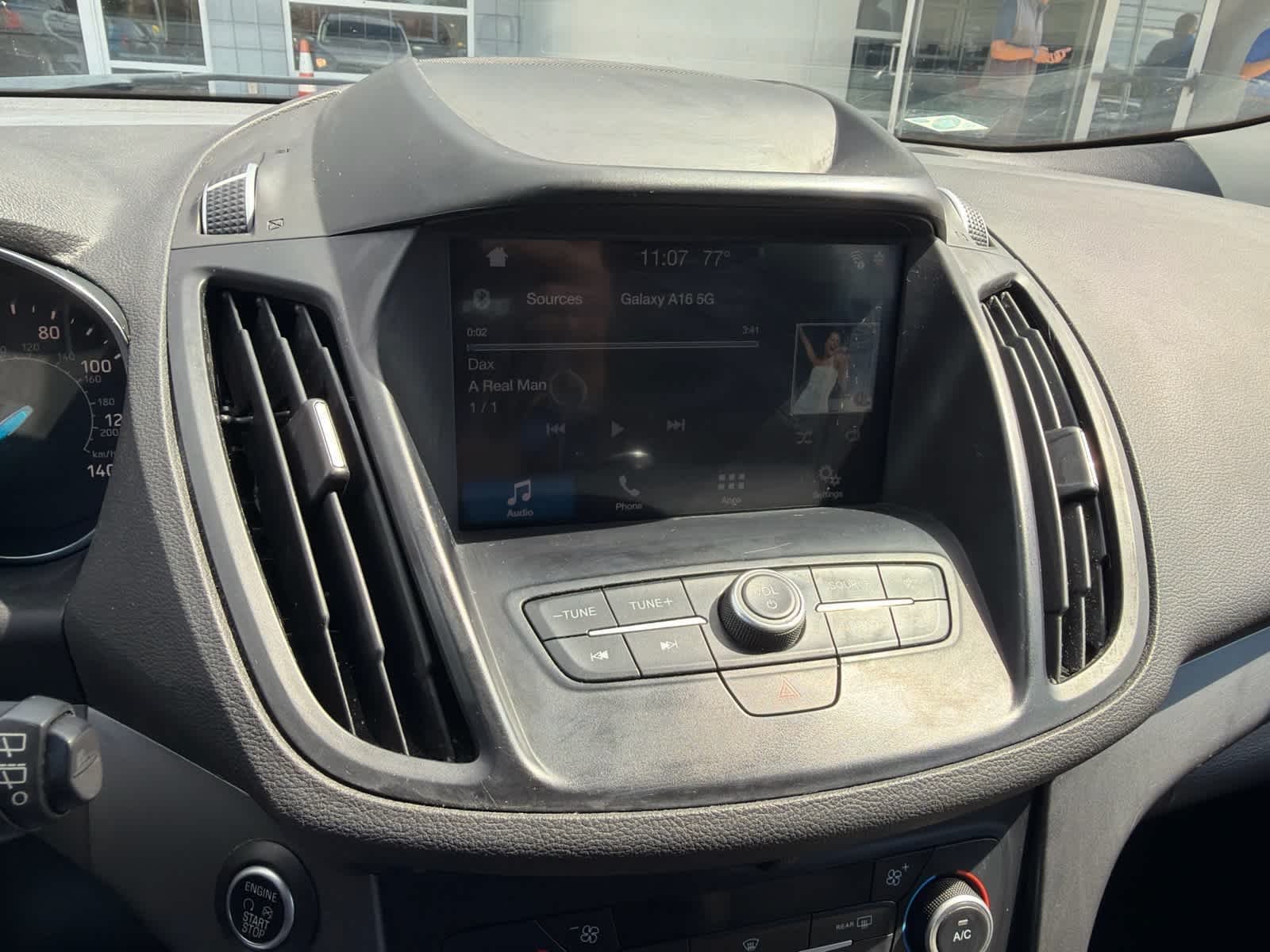 Used 2019 Ingot Silver Ford SE image 8