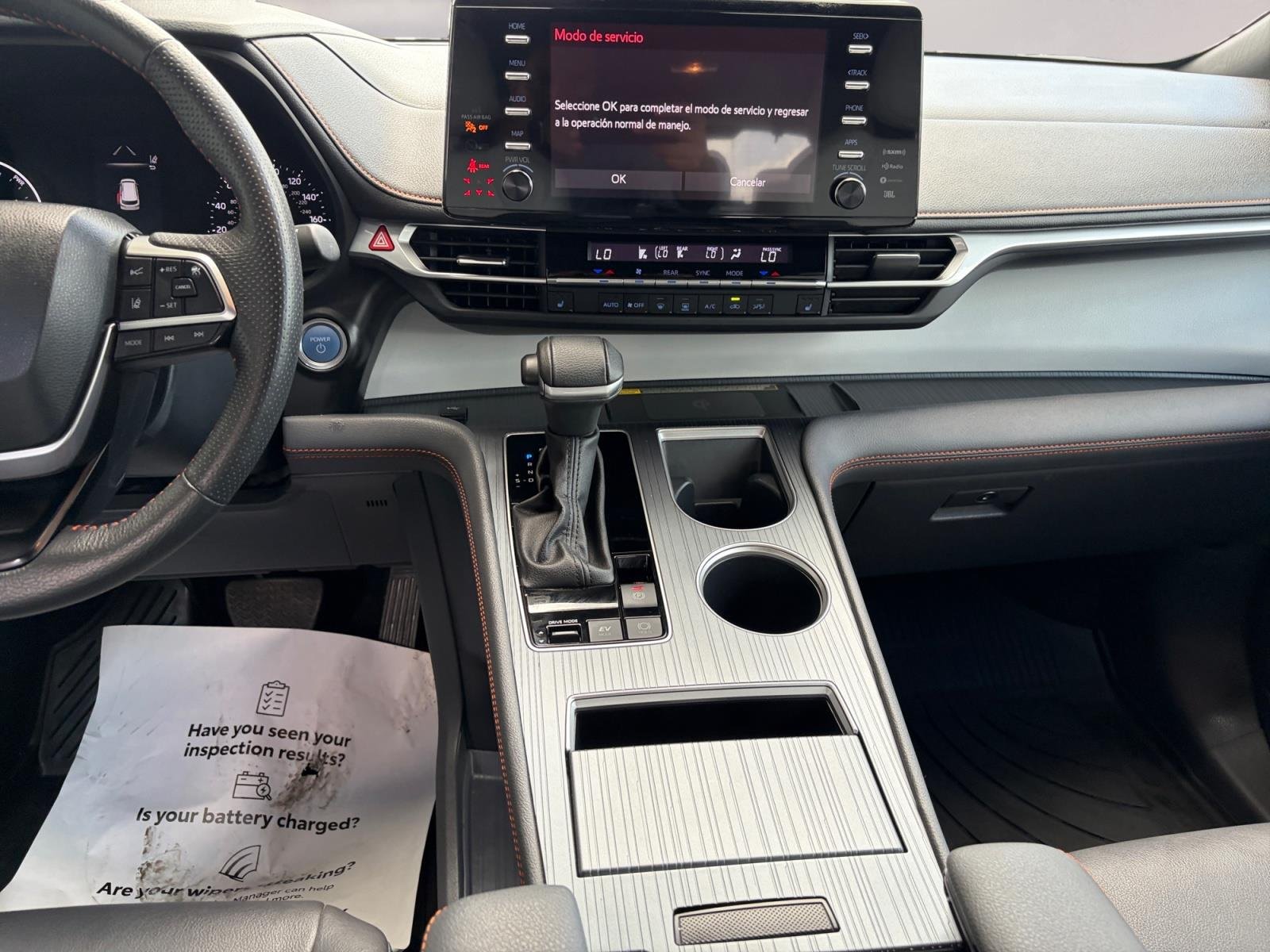 2024 Toyota Sienna XSE - Photo 11