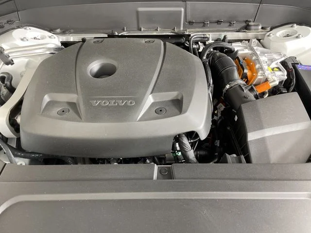 2025 Volvo XC90 Core - Photo 45